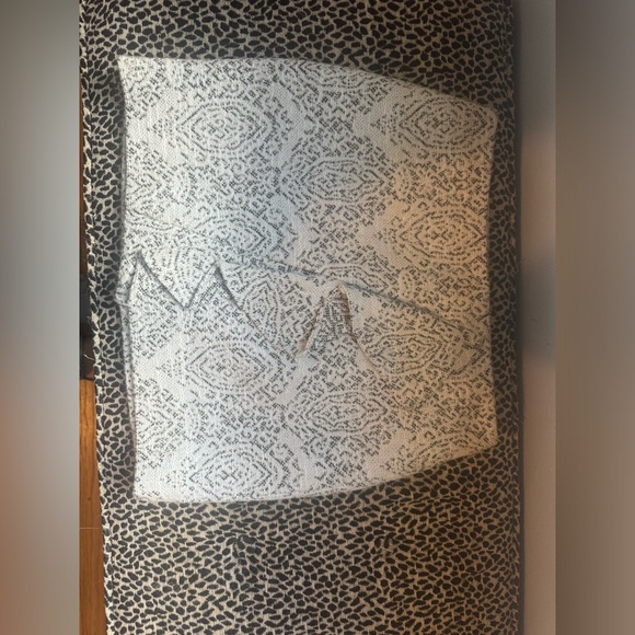 maje NWOT xs/34 Tweed Ruffle Front Mini Skirt - Picture 7 of 8